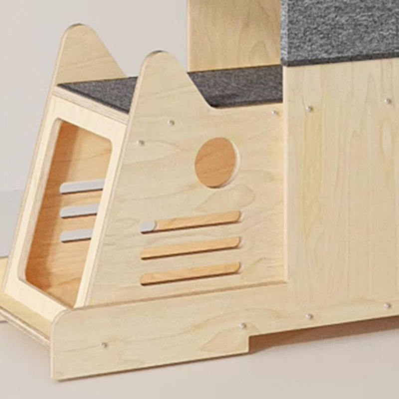 Kayu kayu pepejal menara pelbagai peringkat besar Bingkai Pohon Pokok Besar Kayu kayu pepejal menara pelbagai peringkat besar Bingkai Pohon Pokok Besar